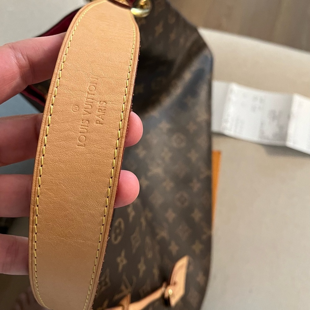 Louis Vuitton Monogram Canvas Shoulder Bag with Natural Vachetta and Red Trim - Picture 2 of 16